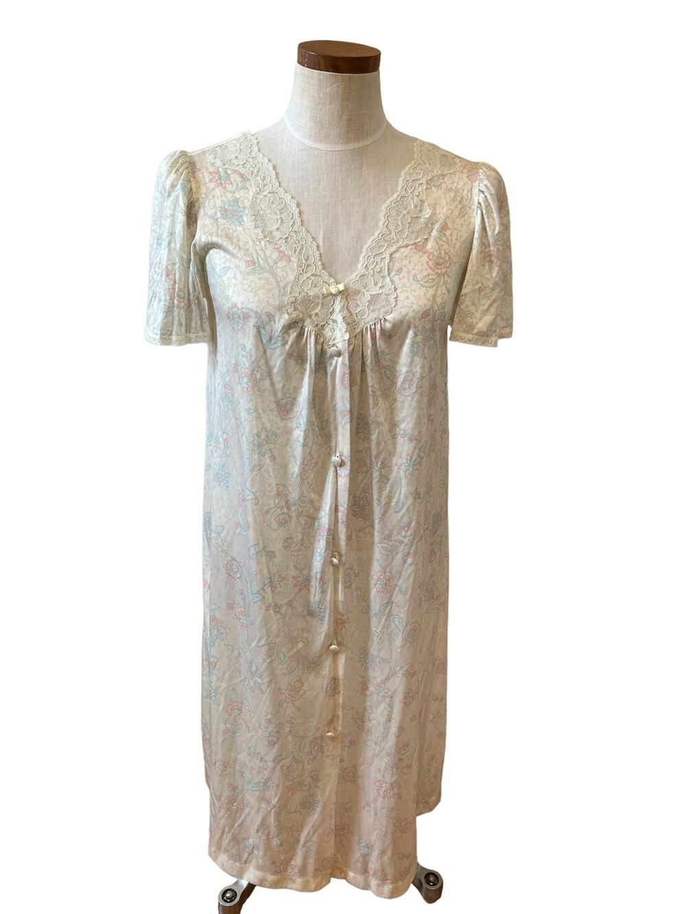 Vintage 60s Vanity Fair liquid satin lace trimmed nightgown